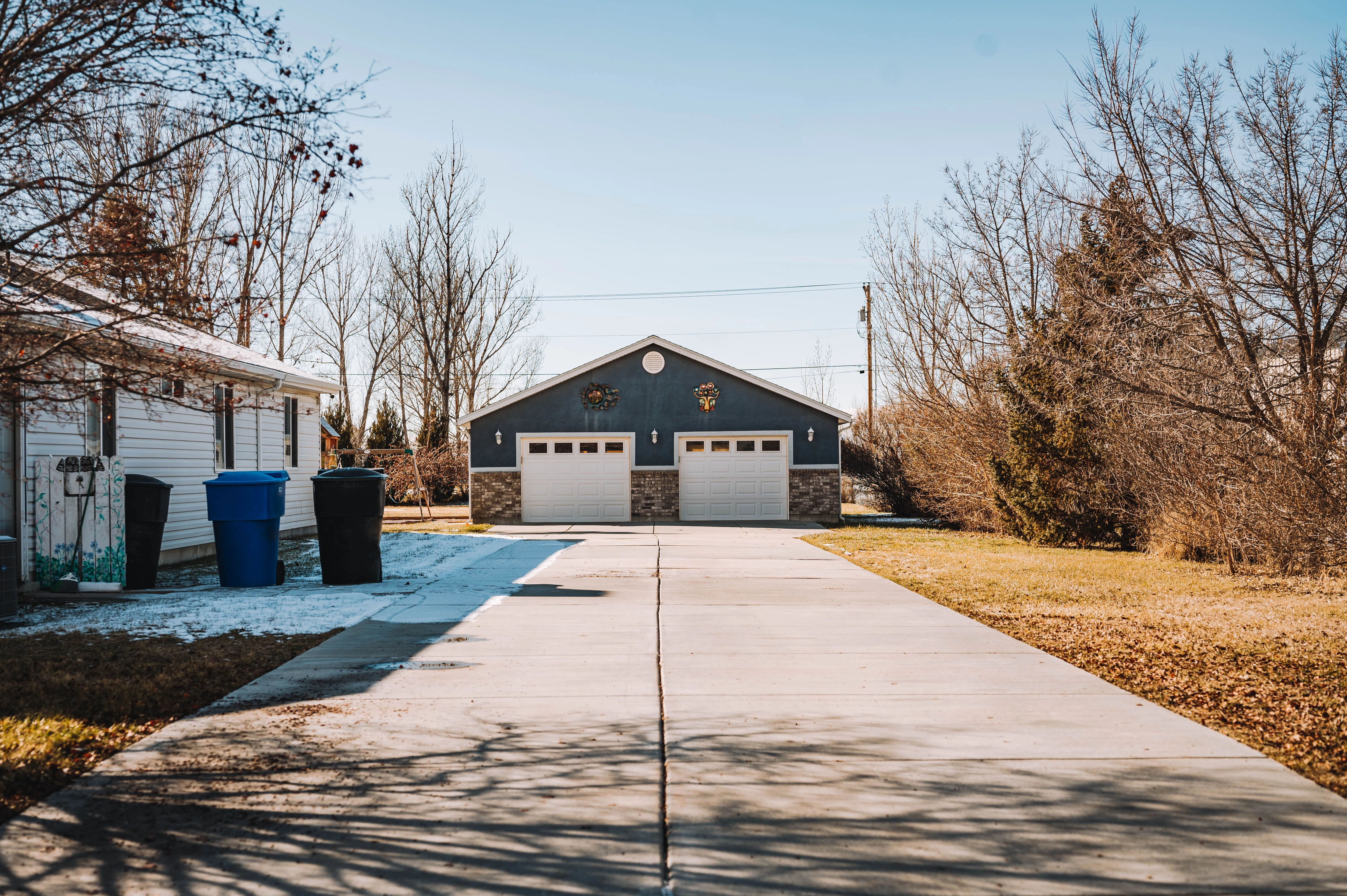 Residential garage door in Brookshire