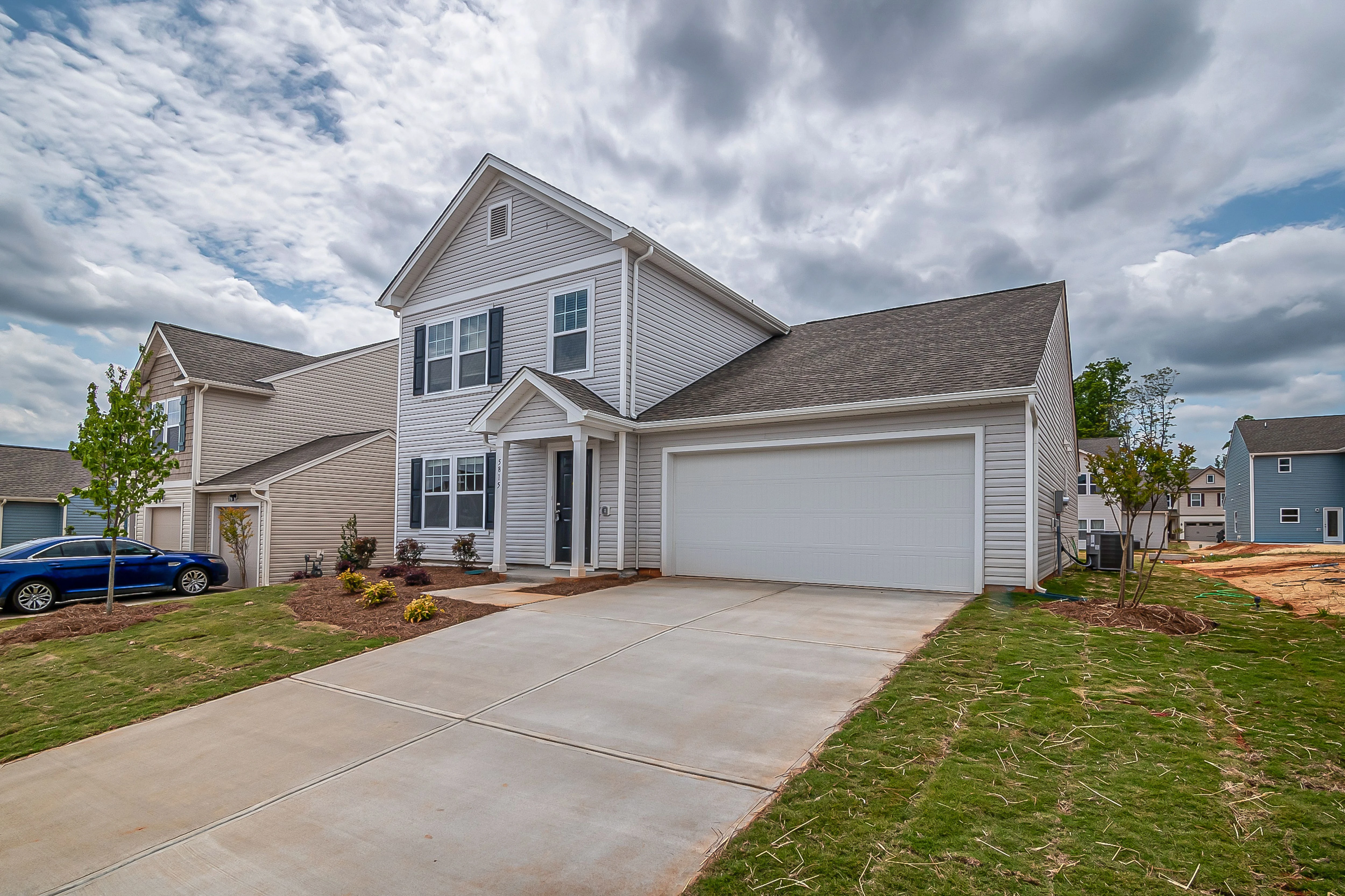 Residential garage door in Katy